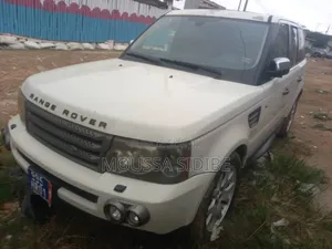 Land Rover Range Rover Sport HSE 4x4 (4.4L 8cyl 6A) 2007 Blanc