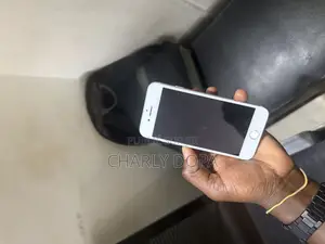 Apple iPhone 7 32 GB Argenté