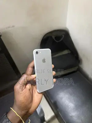 Apple iPhone 7 32 GB Argenté
