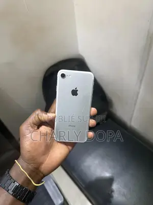 Photo - Apple iPhone 7 32 GB Argenté