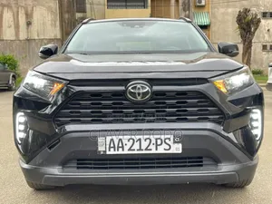 Photo - Toyota RAV4 2020 Black
