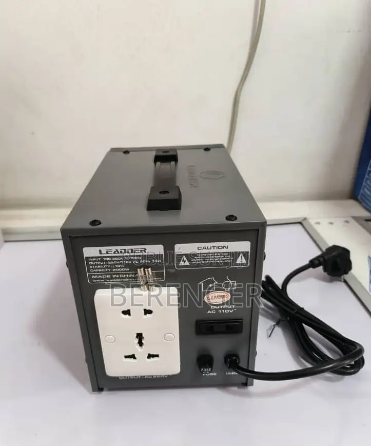 Stabilisateur Régulateur De Tension Numérique 2000va