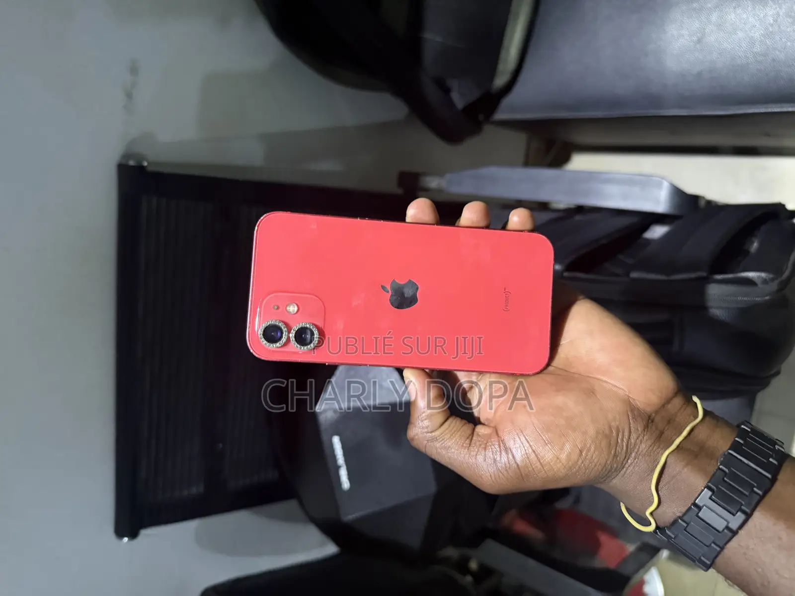 Apple iPhone 12 64 GB Rouge