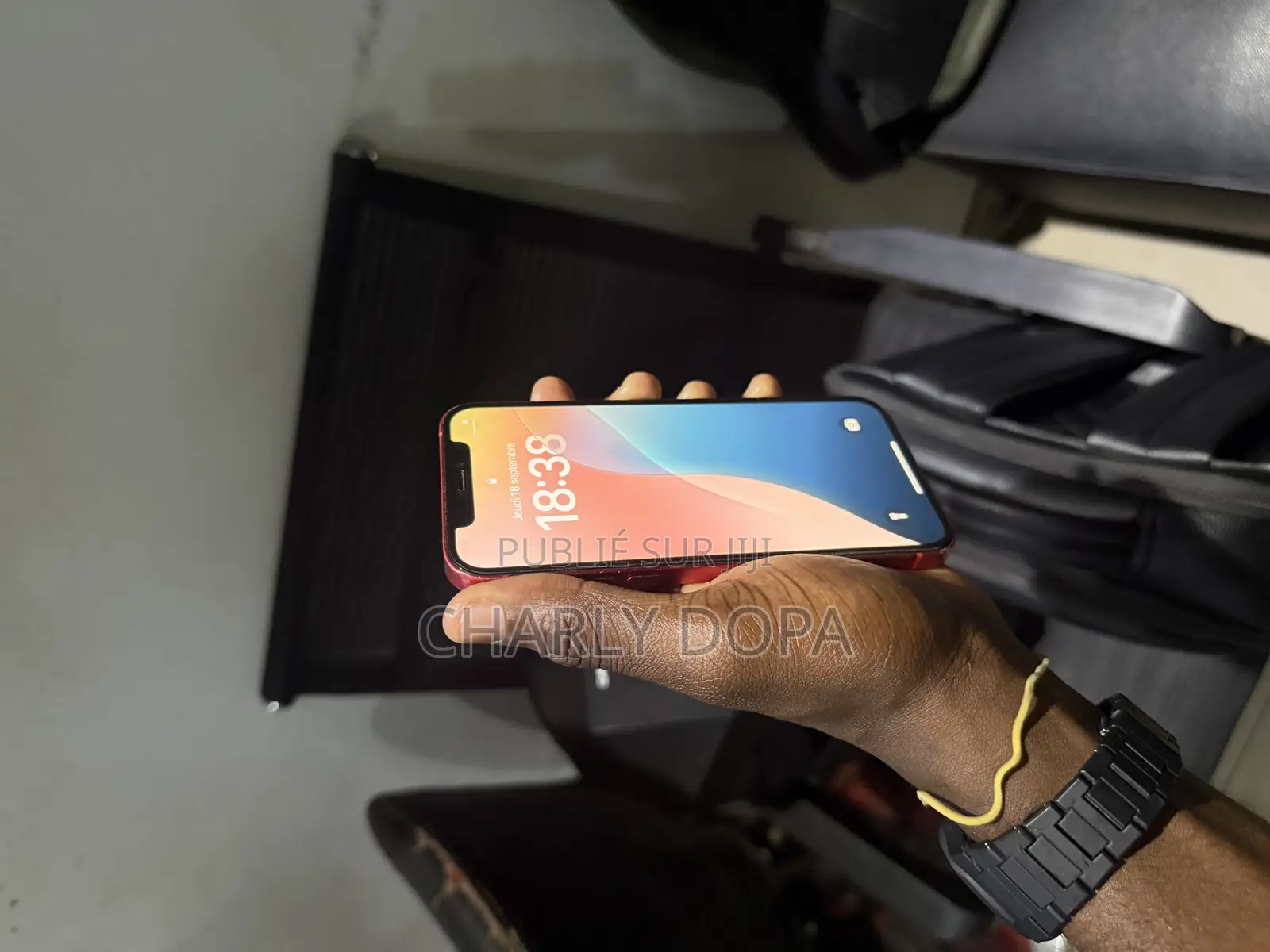 Apple iPhone 12 64 GB Rouge