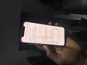 Apple iPhone 12 64 GB Rouge