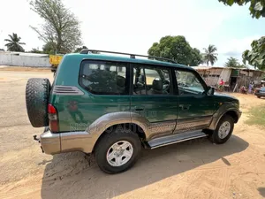 Toyota Land Cruiser Prado 2001