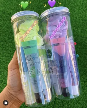 Gloss a Lèvre Incolore Et Hydratant