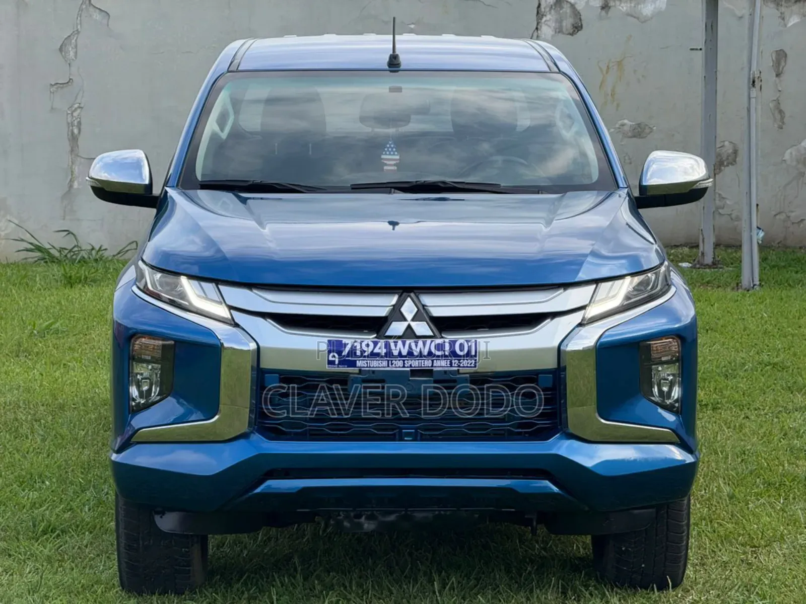 Mitsubishi L200 2022 Blue
