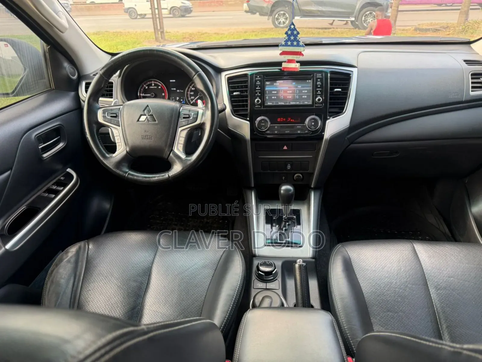 Mitsubishi L200 2022 Blue