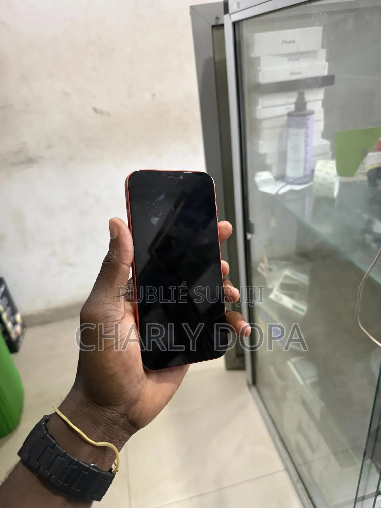 Apple iPhone 12 64 GB Rouge