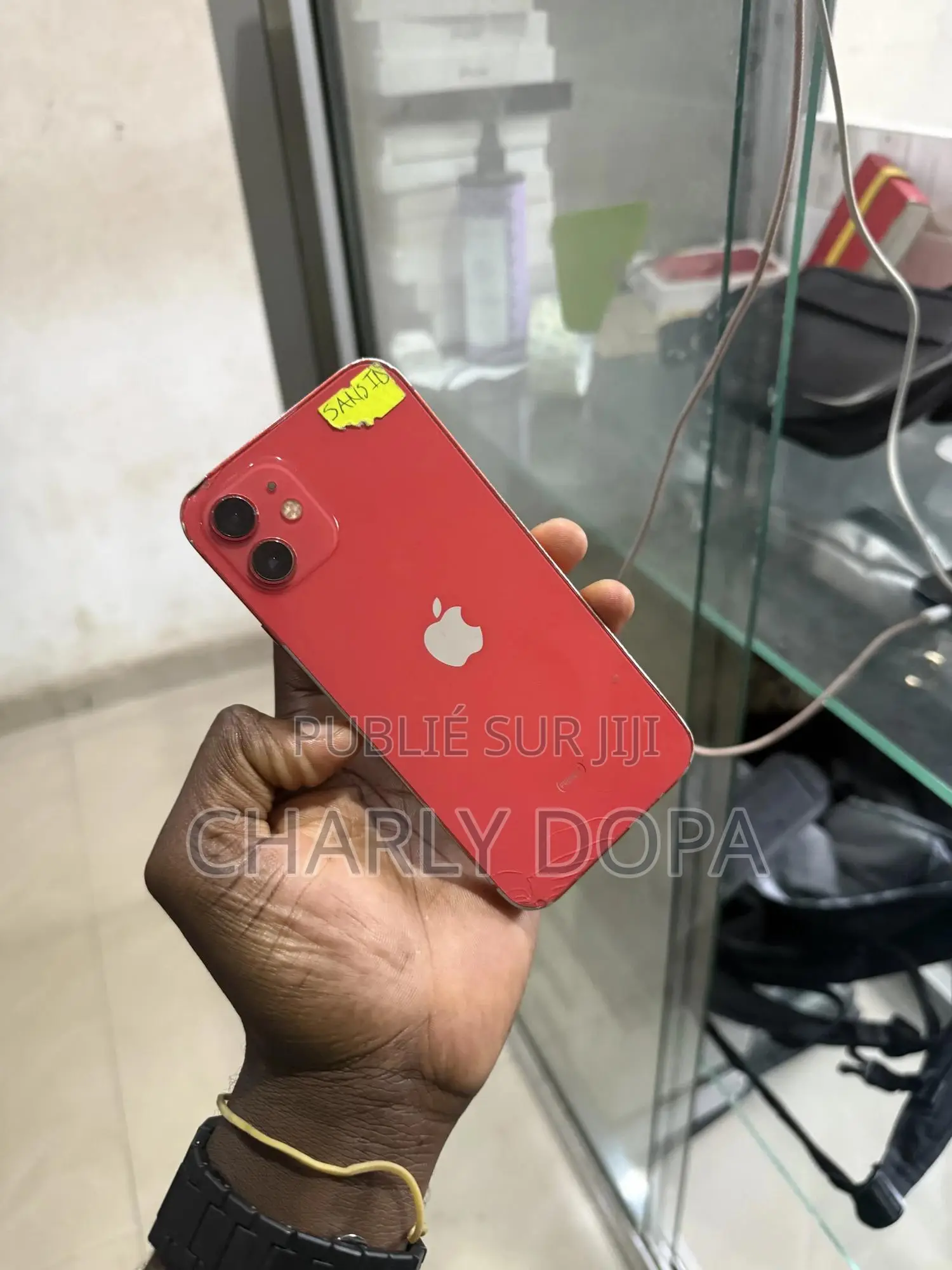 Apple iPhone 12 64 GB Rouge