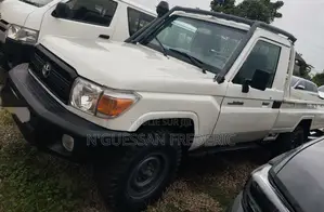 Photo - Toyota Land Cruiser 2011 Blanc