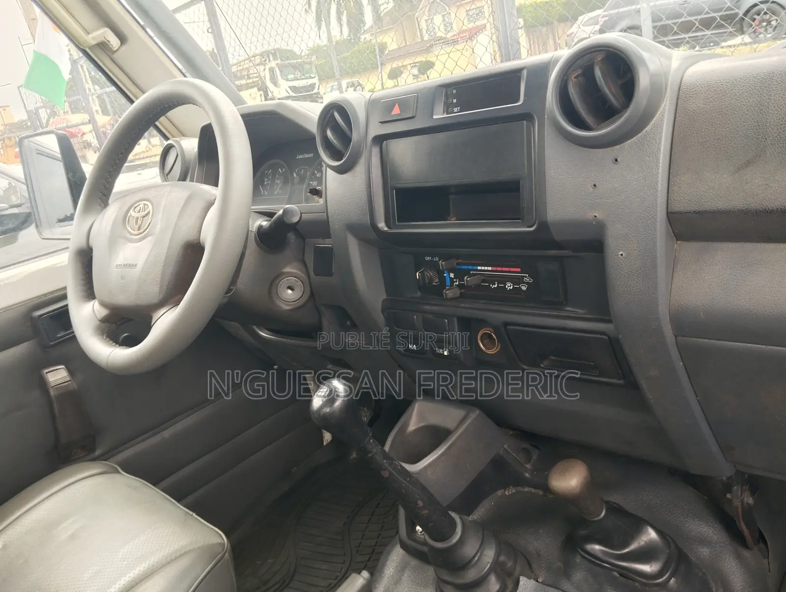 Toyota Land Cruiser 2011 Blanc