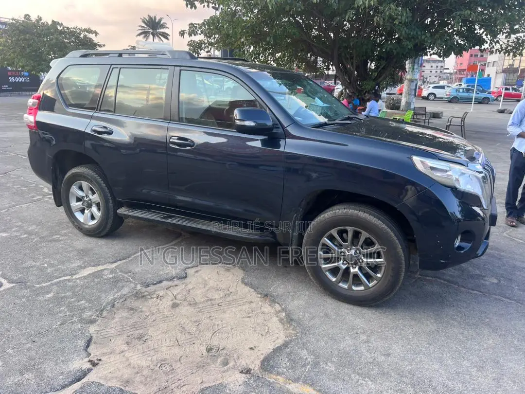 Toyota Land Cruiser Prado 2016 Black