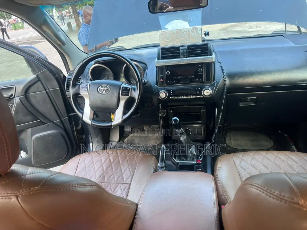 Toyota Land Cruiser Prado 2016 Black