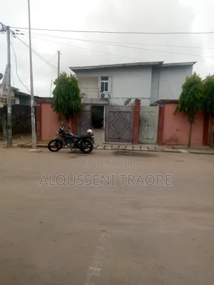 4chbre Duplex dans Tas Btp Entreprise (, Cocody à Vendre