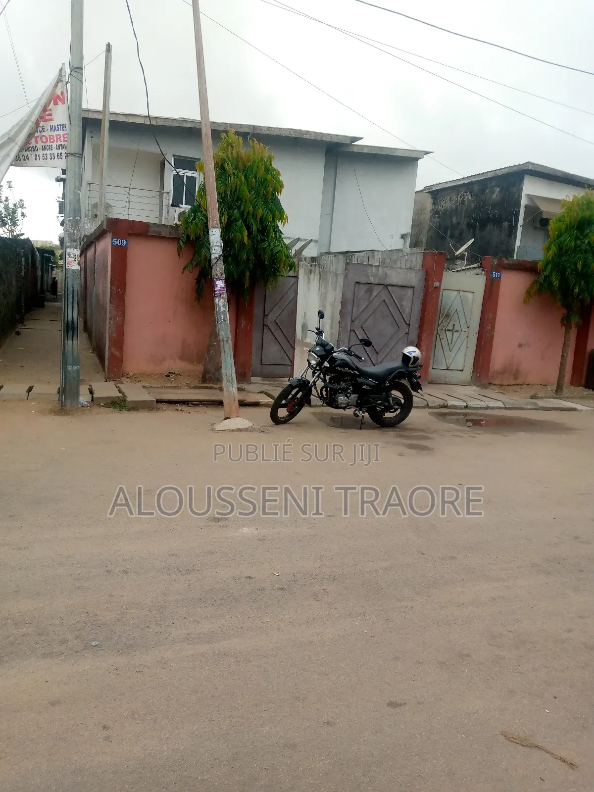 4chbre Duplex dans Tas Btp Entreprise (, Cocody à Vendre