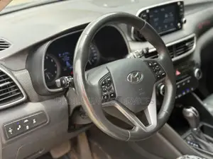 Hyundai Tucson Sport 2021 Gris