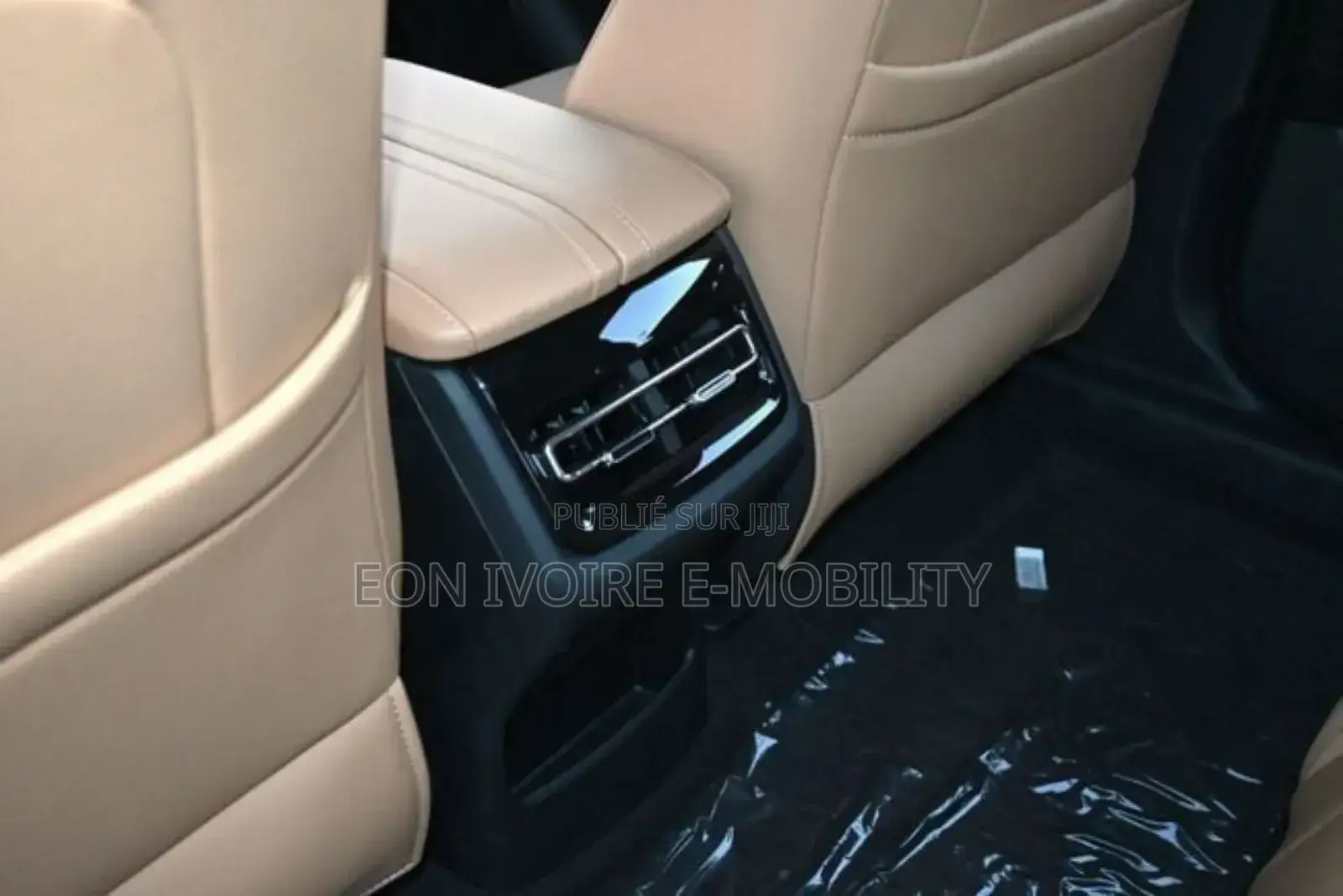 New Changan UNI-K 2.0 Petrol FWD 2025 Argenté