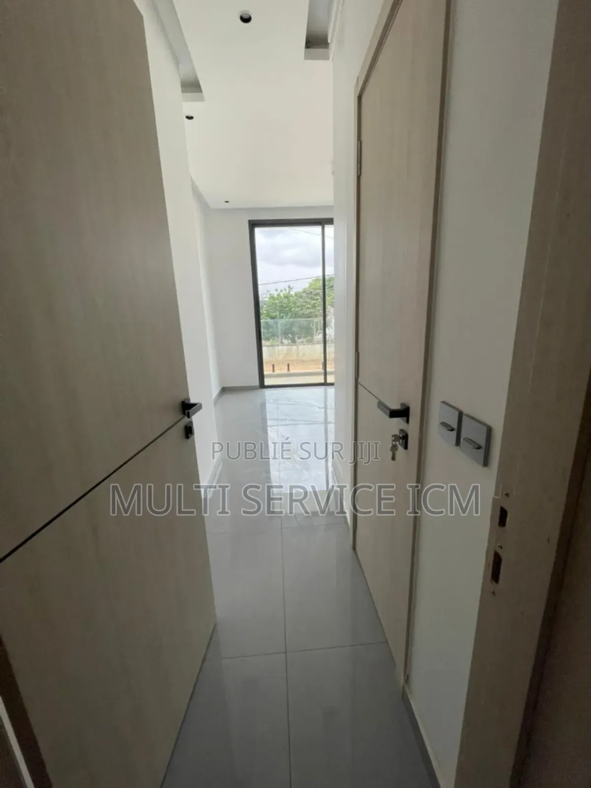 6chbre Duplex dans Ismaël Coulibaly, Cocody à Vendre