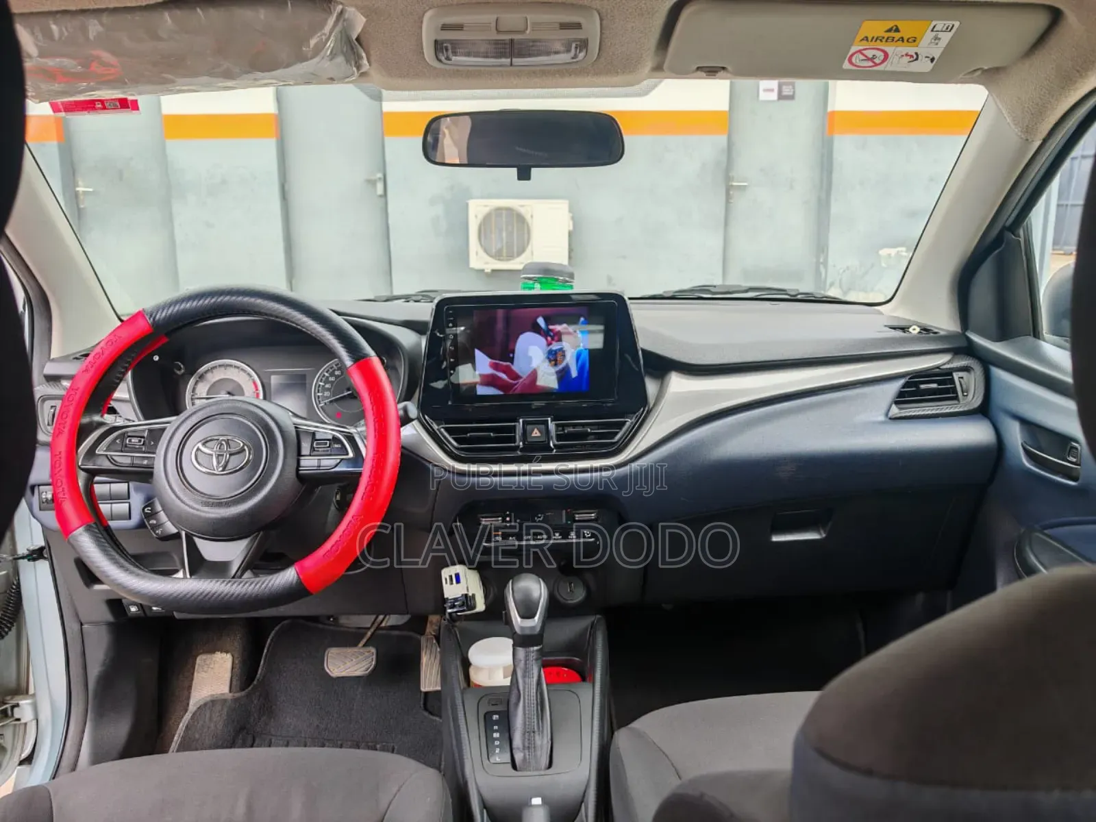 Toyota Starlet 2023 Gris