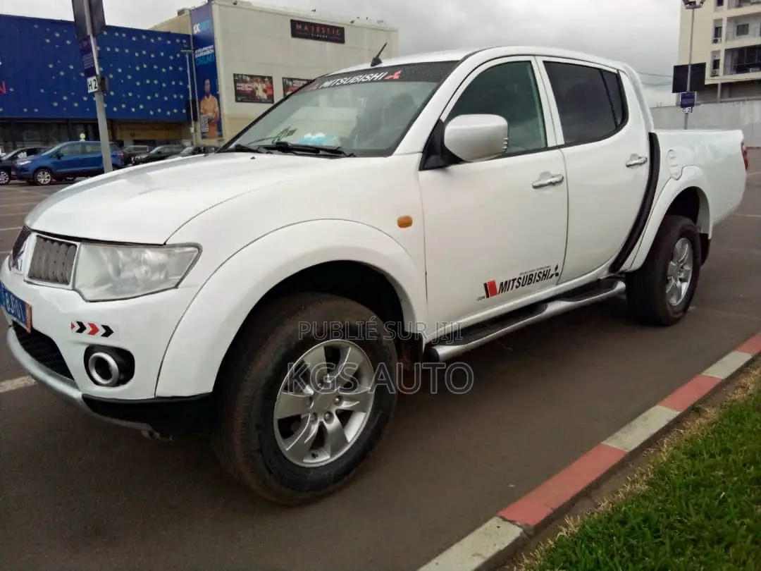 Mitsubishi L200 Double Cab 2.5 136hp 4WD 2010 Blanc