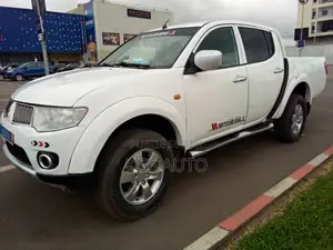 Mitsubishi L200 Double Cab 2.5 136hp 4WD 2010 Blanc