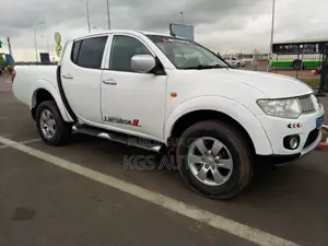 Mitsubishi L200 Double Cab 2.5 136hp 4WD 2010 Blanc