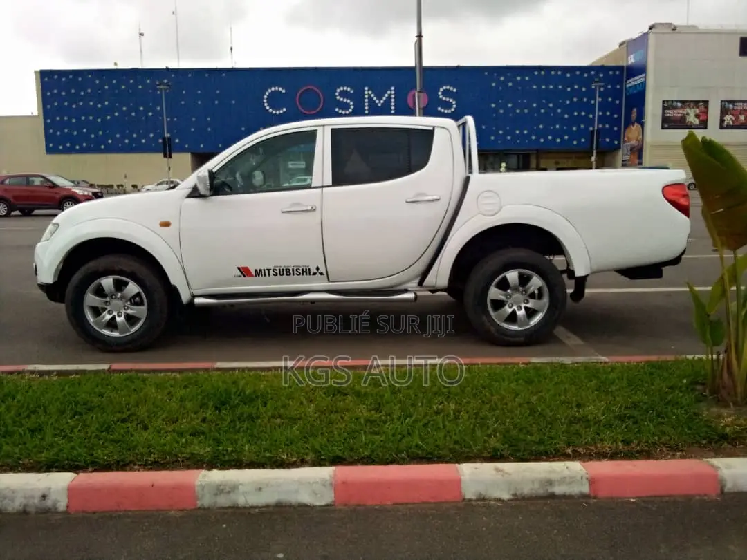 Mitsubishi L200 Double Cab 2.5 136hp 4WD 2010 Blanc