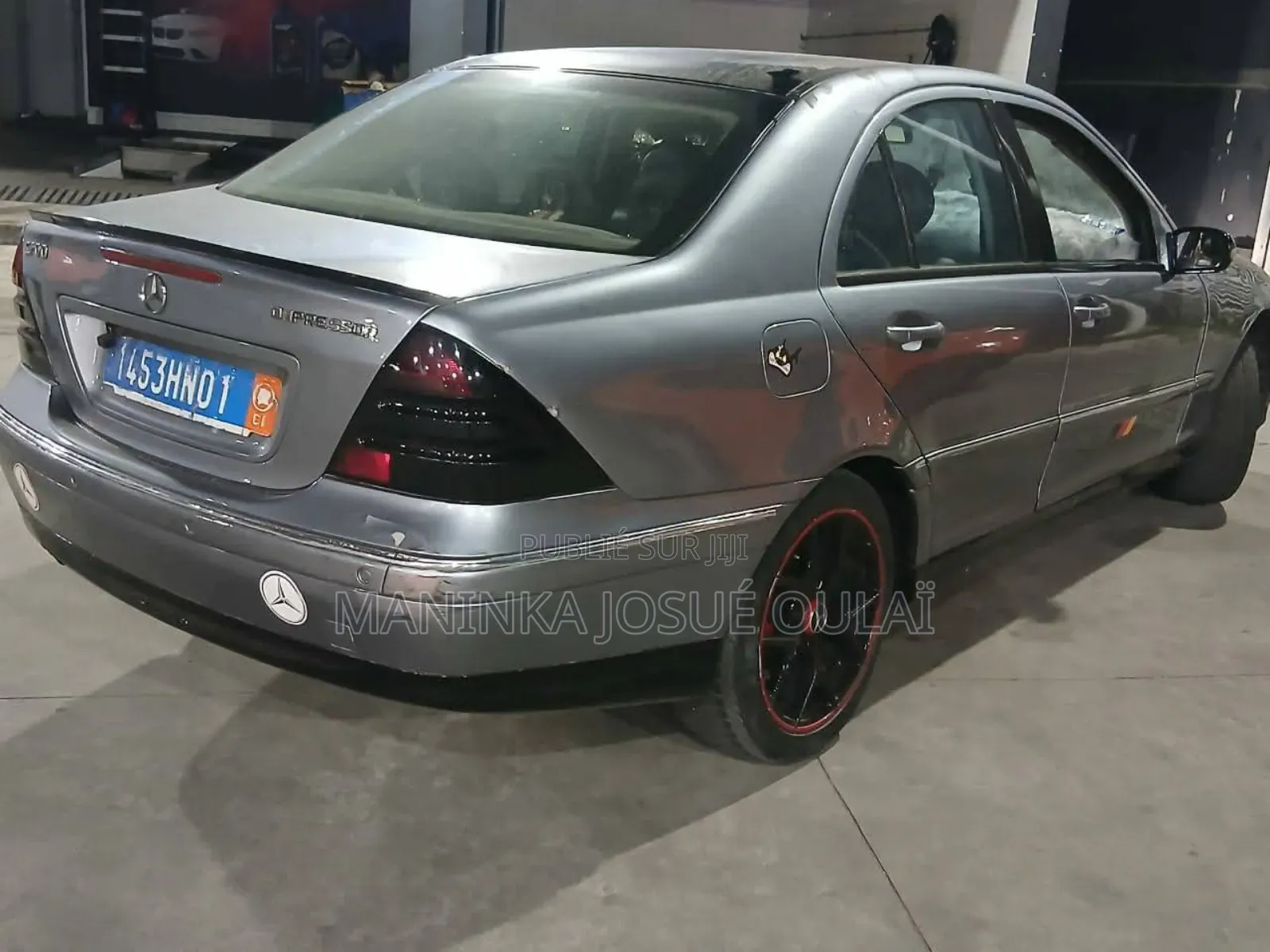 Mercedes-Benz C200 2011 Black