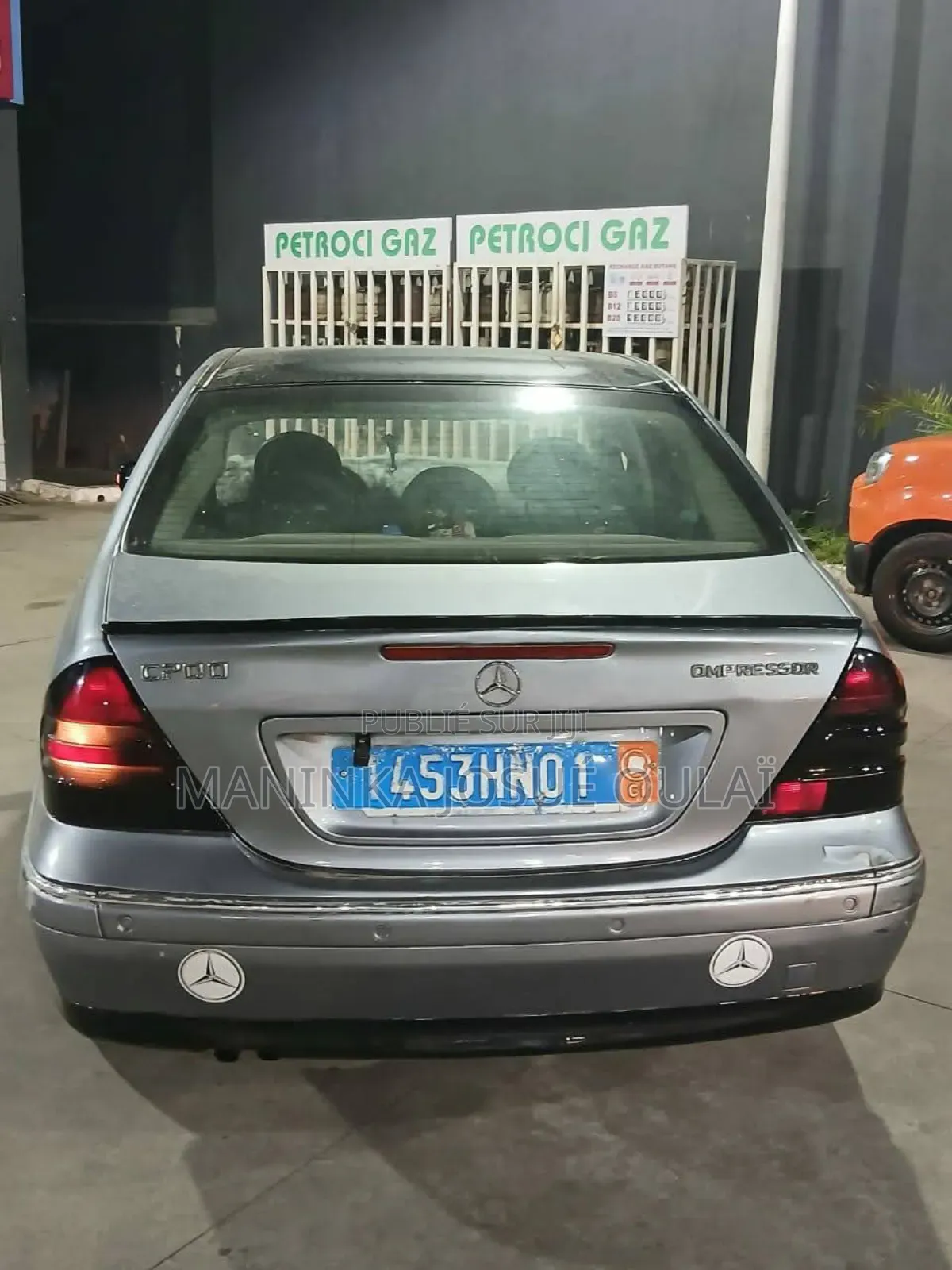 Mercedes-Benz C200 2011 Black