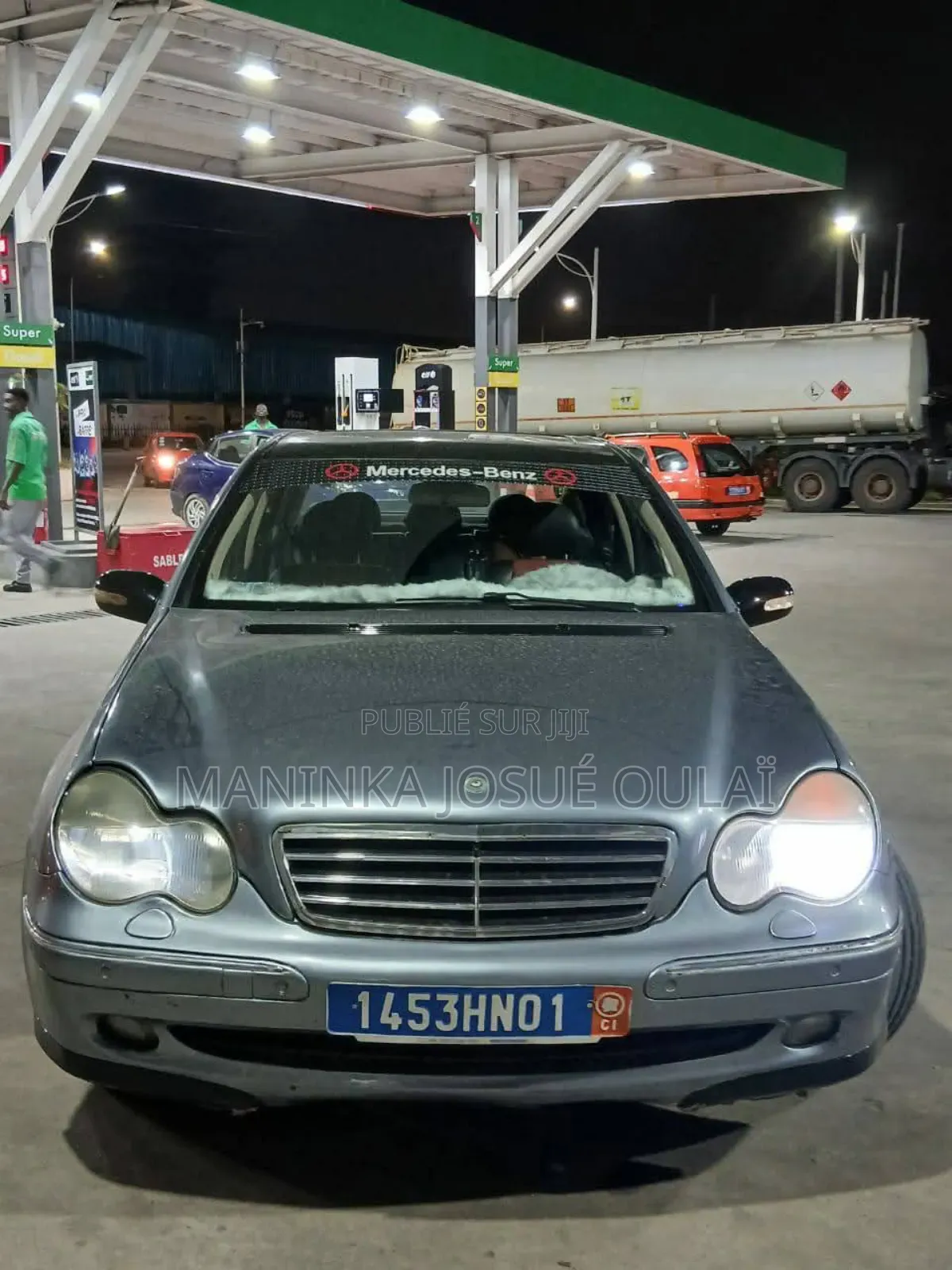 Mercedes-Benz C200 2011 Black