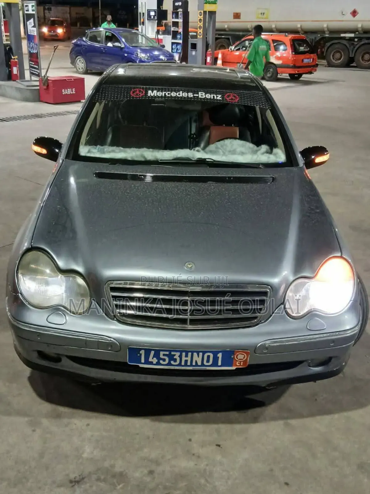 Mercedes-Benz C200 2011 Black