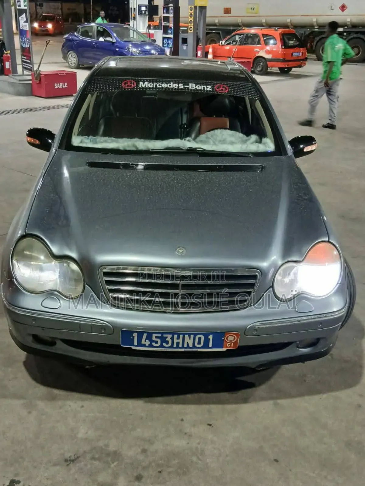 Mercedes-Benz C200 2011 Black