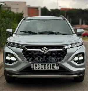 New Suzuki Vitara 2024 Gris