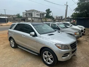 Mercedes-Benz M Class 2012 Gris