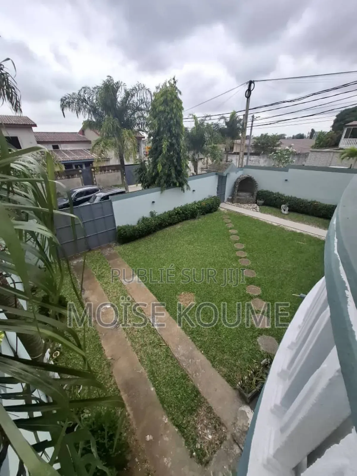 En Vente De 2 Lle Génération De 5 Pièces De Haut Standing À