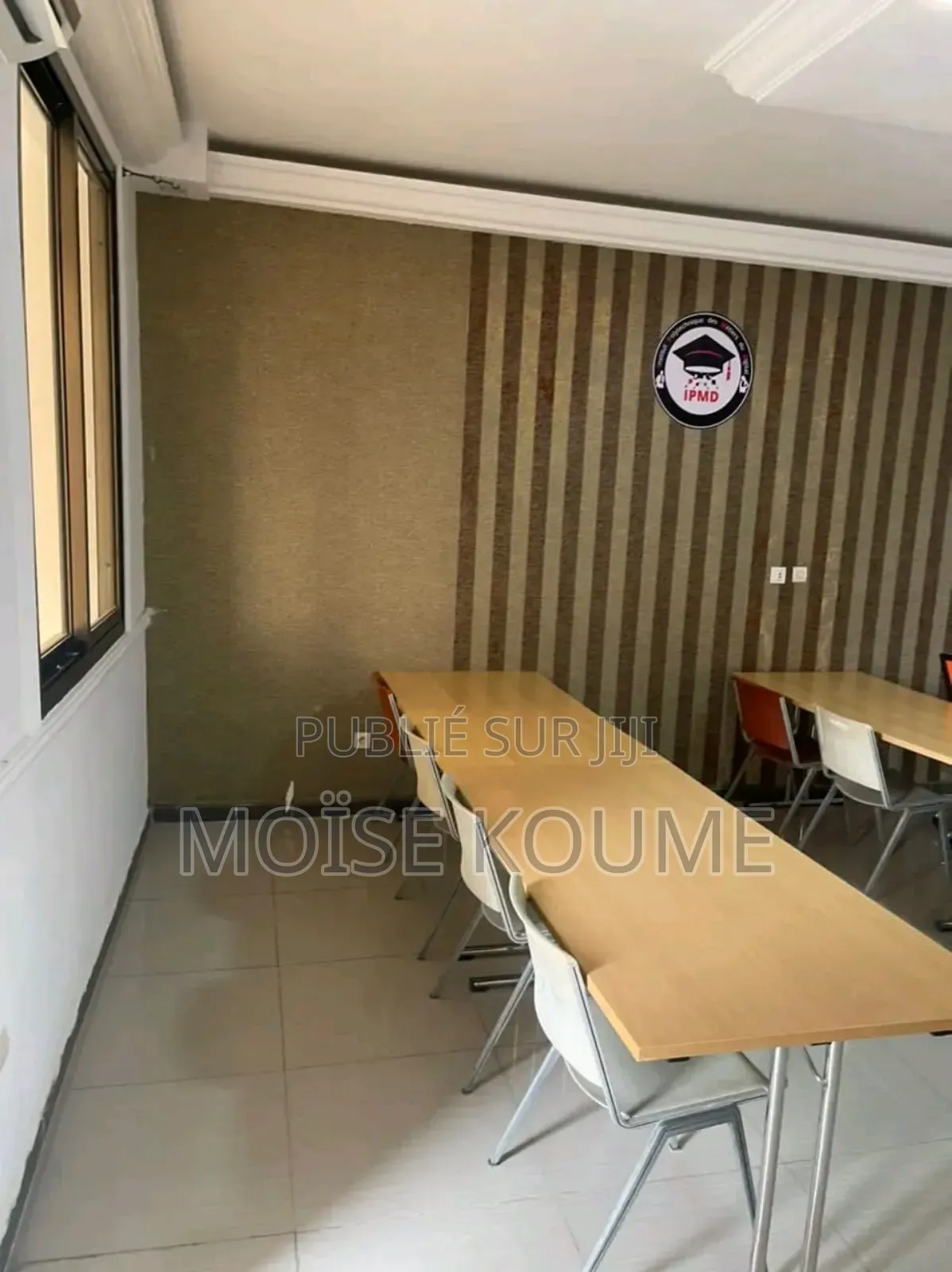 En Vente De 2 Lle Génération De 5 Pièces De Haut Standing À