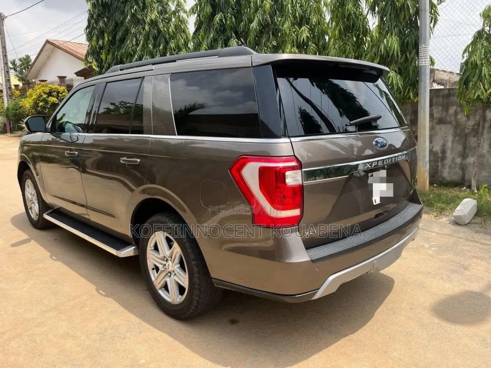 Ford Expedition XLT 4x4 2019 Beige