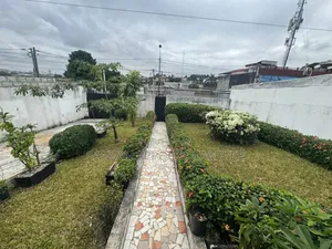 3chbre Villa dans Une Bonne Villa, Cocody à Vendre