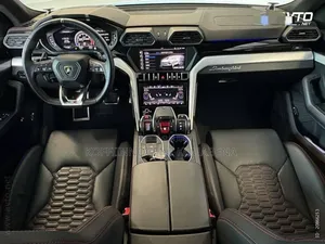 Lamborghini Urus 2022 Argenté