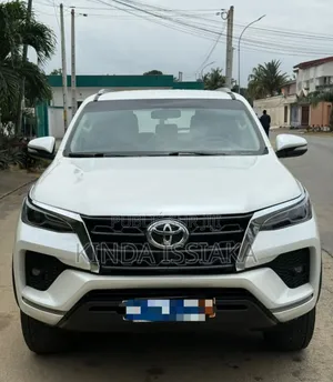 Photo - Toyota Fortuner 2.7 RWD 2017 Blanc cassé