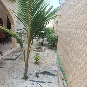 Photo - 16chbre Duplex dans Villa, Cocody à Louer