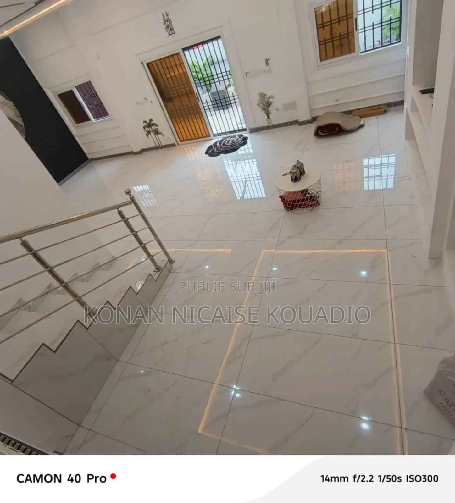 6chbre Villa dans Villa, Cocody à Louer