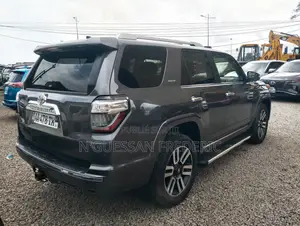 Toyota 4-Runner Limited 4x4 2019 Gris