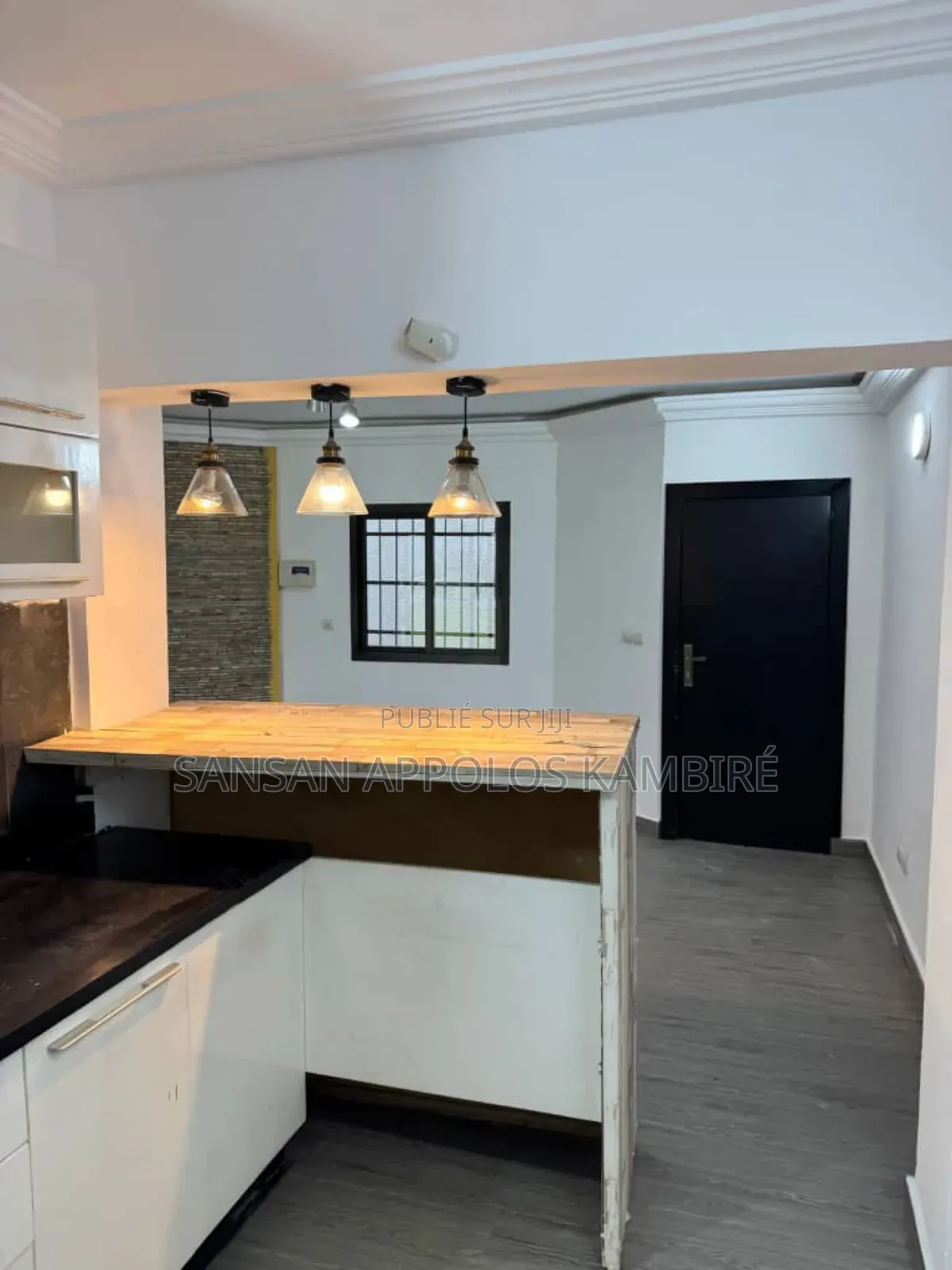 7chbre Duplex dans Une Belle Villa De, Cocody à Vendre