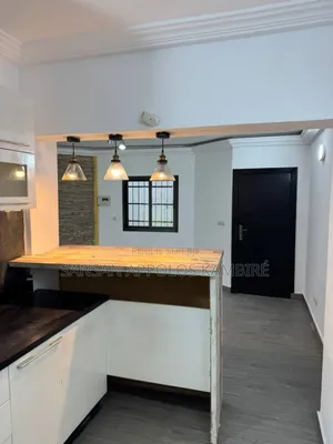 7chbre Duplex dans Une Belle Villa De, Cocody à Vendre