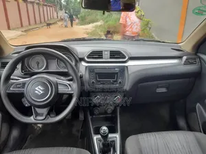 Suzuki Dzire 2023 Gris