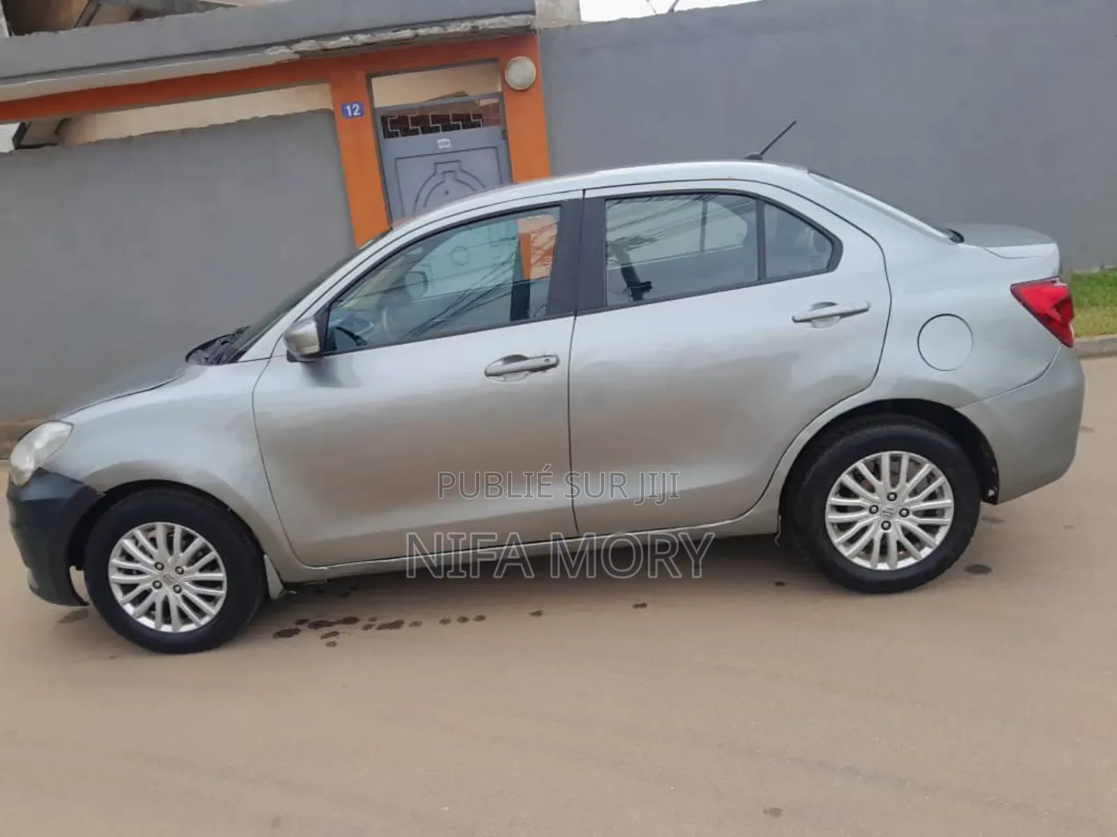 Suzuki Dzire 2023 Gris