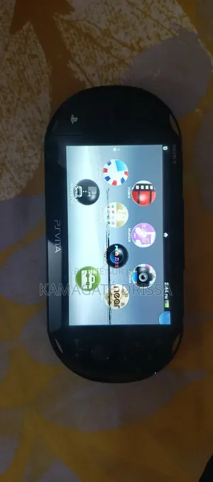 En Vente Ps Vita Non Craqué